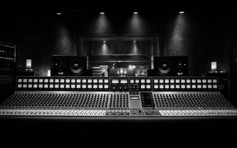 Marcus Bell: Disappearing Into the Studio